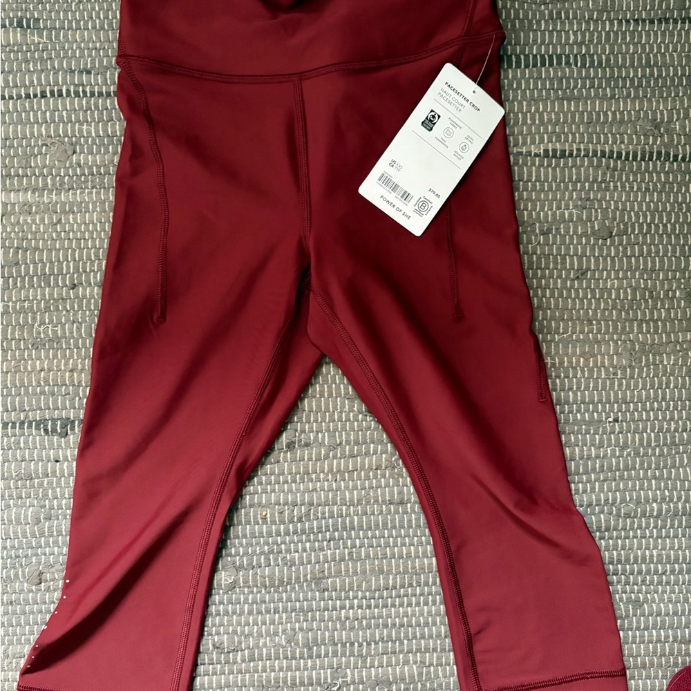 Athleta Women's Burgundy pace setter crop